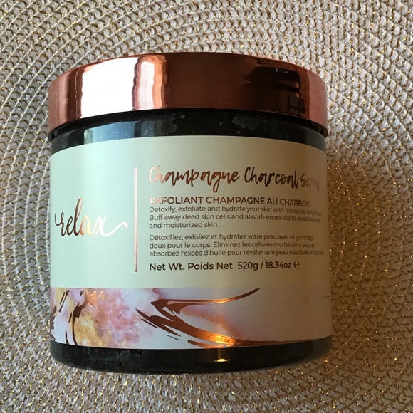 Sephora Other - NEW Manna Kadar - Champagne Charcoal Scrub!